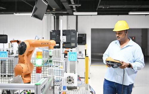 我在現(xiàn)場 2022年，我見證人工智能基礎(chǔ)軟件開發(fā)的向前的力量